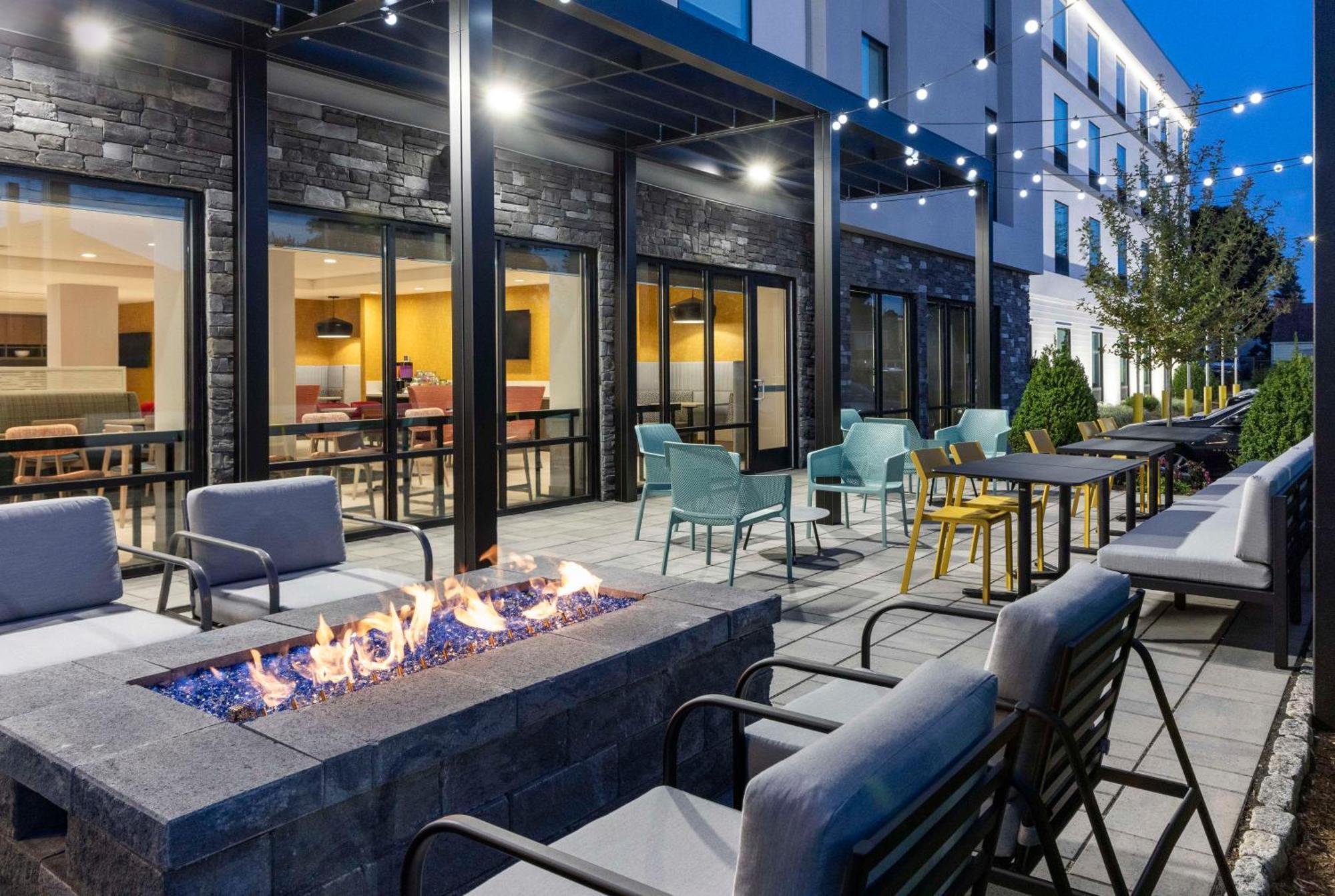 Home2 Suites By Hilton East Haven New Haven Extérieur photo